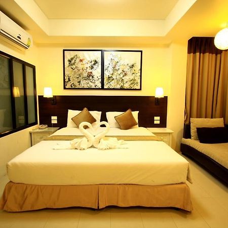 @ White Patong Hotel Екстериор снимка
