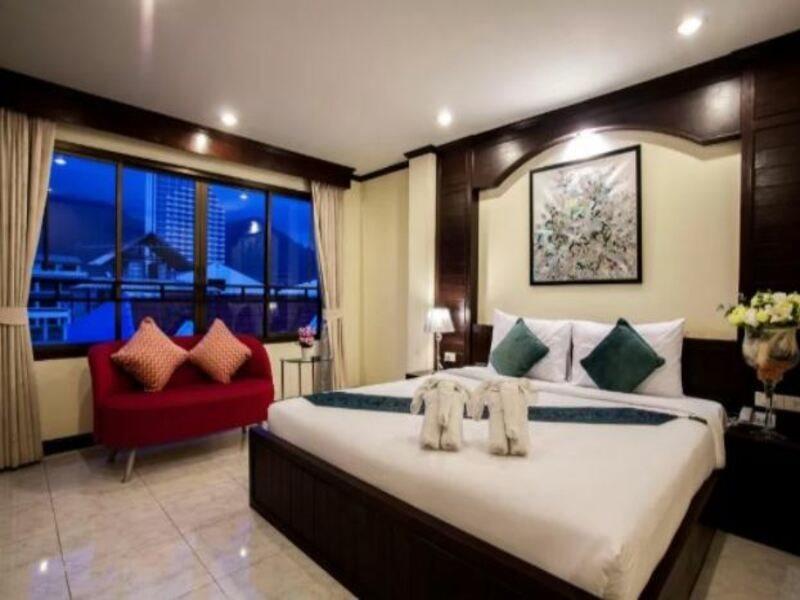 @ White Patong Hotel Екстериор снимка