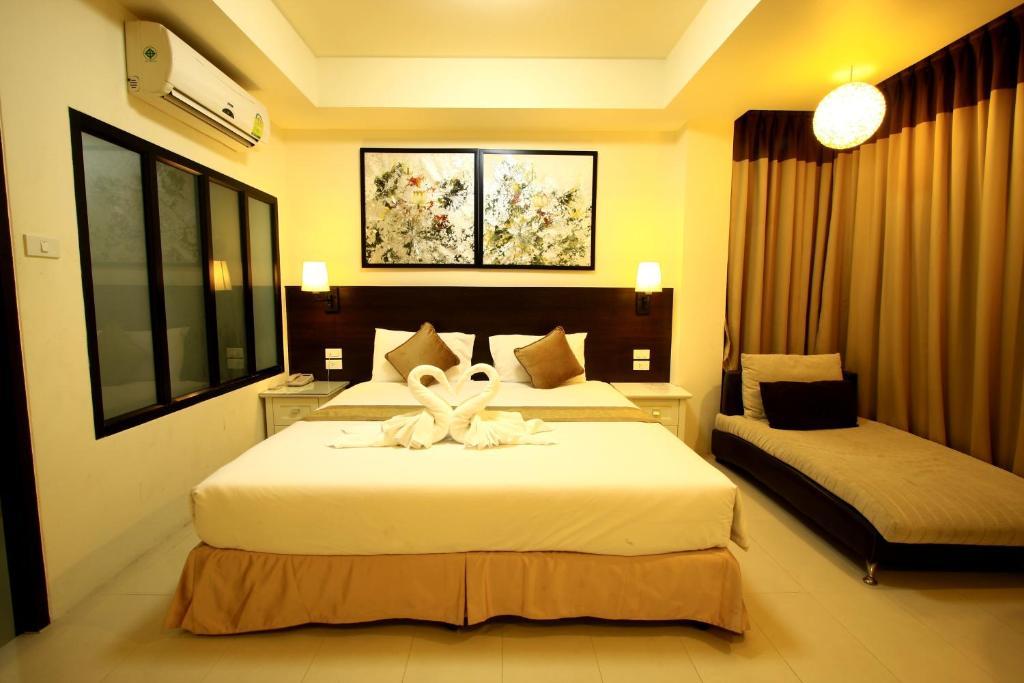 @ White Patong Hotel Екстериор снимка
