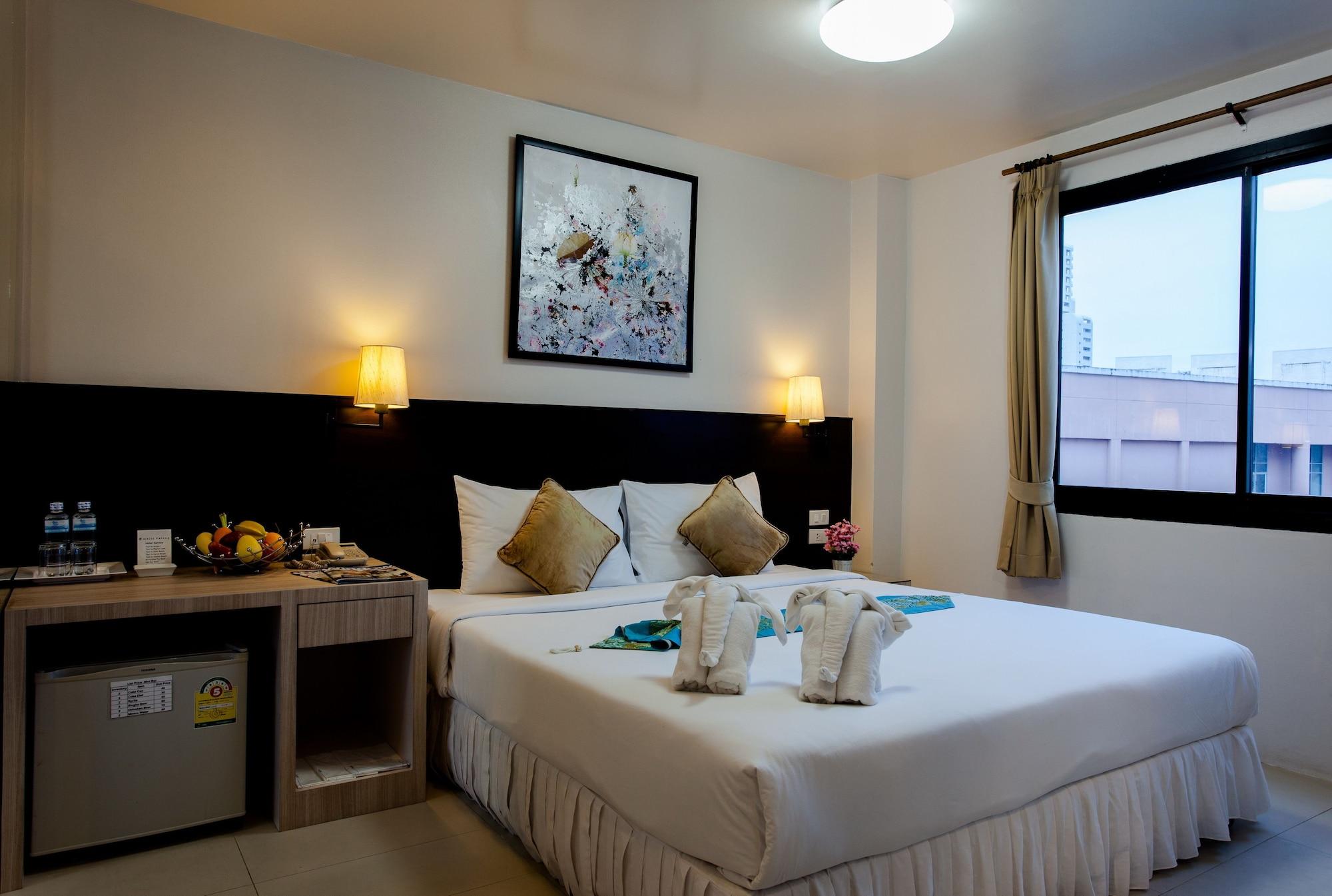 @ White Patong Hotel Екстериор снимка