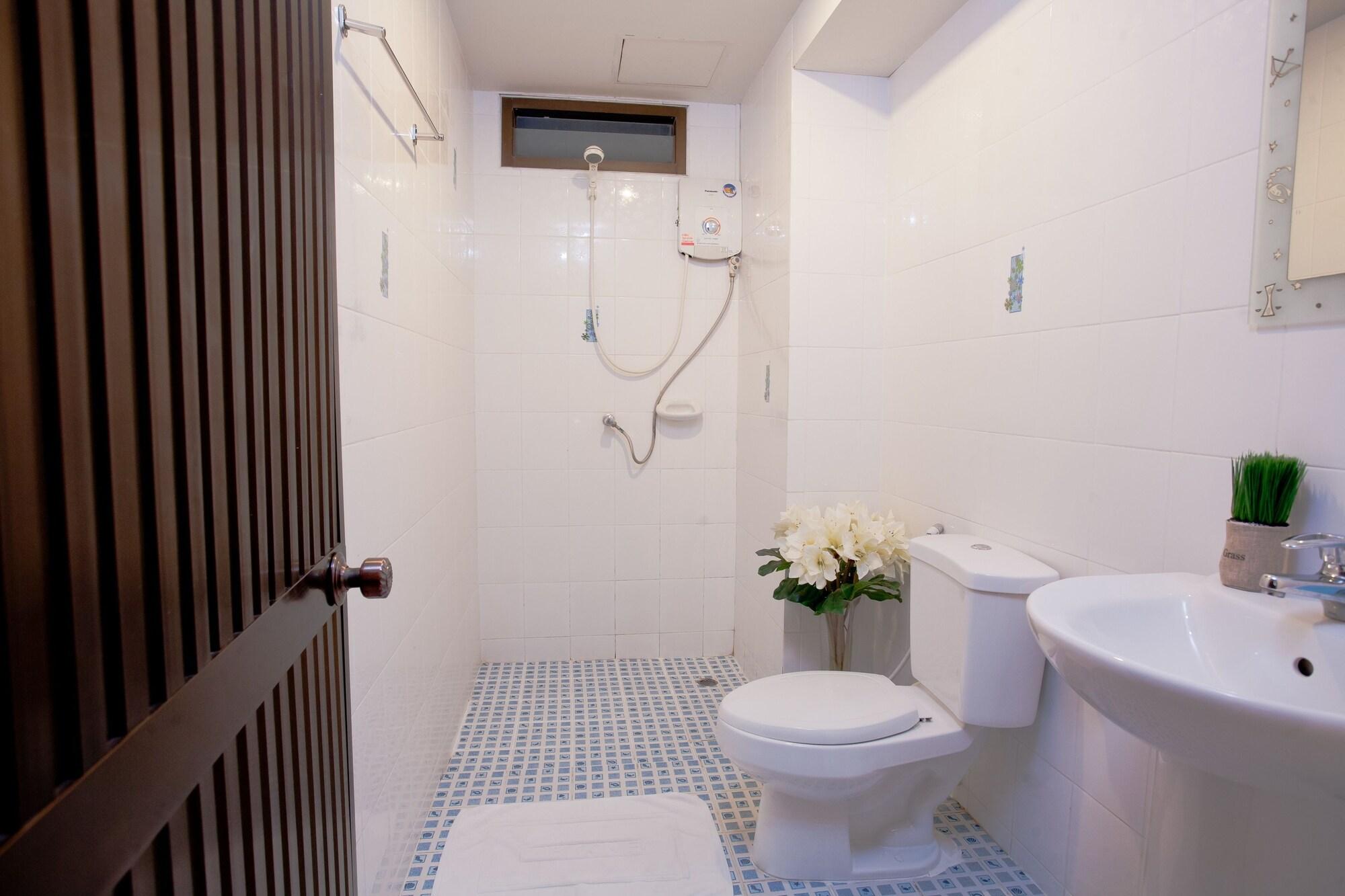 @ White Patong Hotel Екстериор снимка