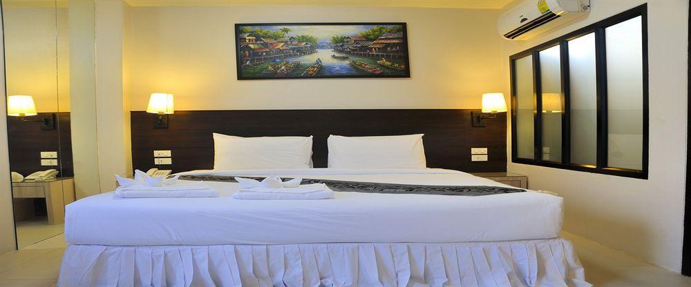 @ White Patong Hotel Екстериор снимка