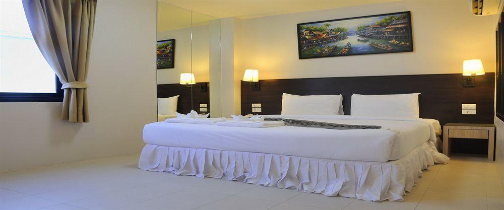 @ White Patong Hotel Екстериор снимка