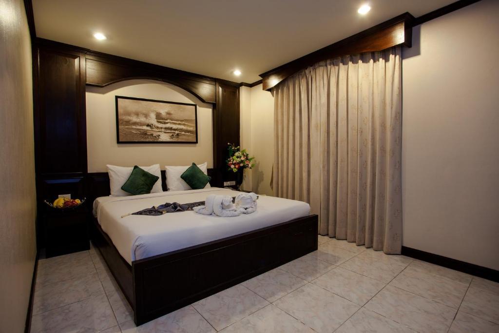 @ White Patong Hotel Екстериор снимка