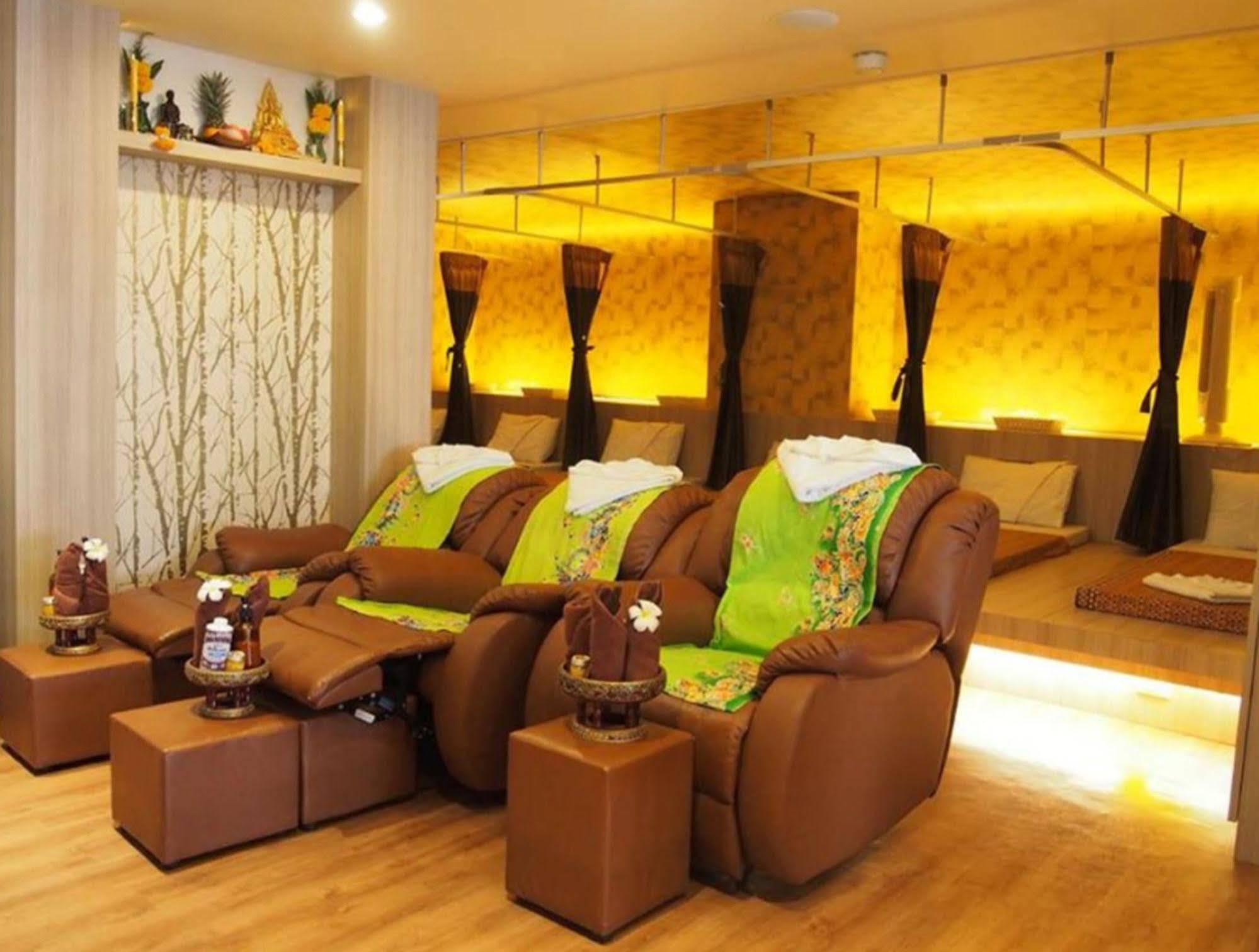@ White Patong Hotel Екстериор снимка